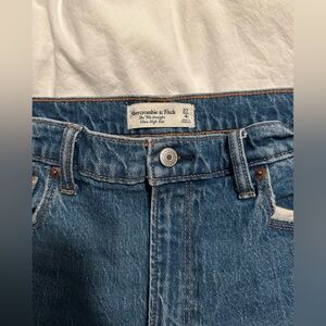 Abercrombie The 90’s Straight Ultra High Rise Jeans
